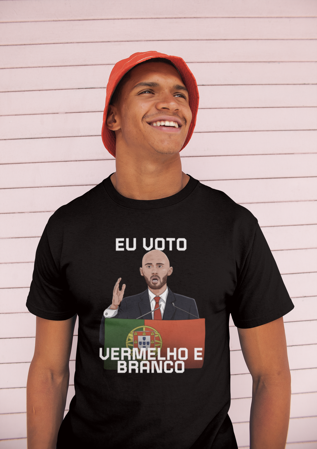 Tshirt Eu Voto Vermelho e Branco