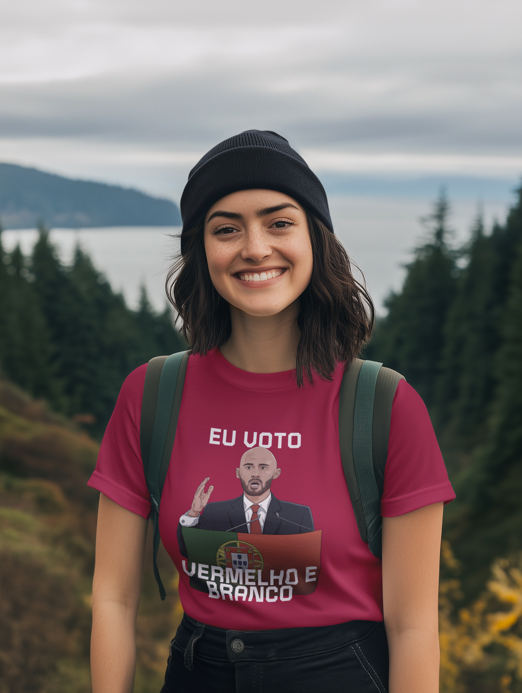 Tshirt Eu Voto Vermelho e Branco